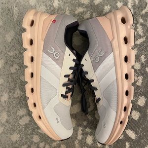 OnCloud ‘Cloudrunner’ Sneaker